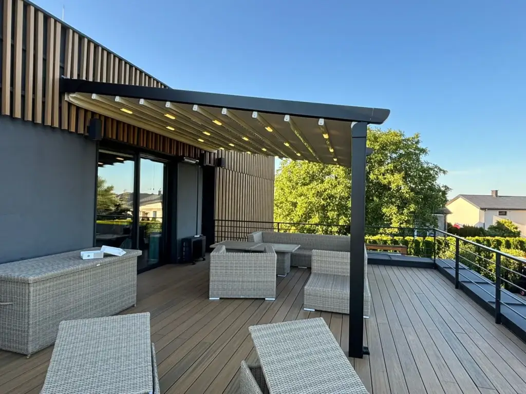 معلم مظلة حدائق في الدمام